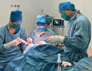 Bác sĩ trẻ đưa kỹ thuật phẫu thuật thần kinh nhi về Đồng Nai