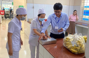 Tăng cường kiểm tra, siết chặt an toàn thực phẩm tại bệnh...