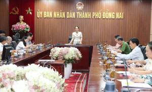 Đẩy nhanh khám sức khỏe toàn dân, tháo gỡ vướng mắc từ cơ sở