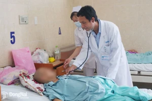 Hỗ trợ thuốc miễn phí cho bệnh nhân ung thư tại Bệnh viện Đa...