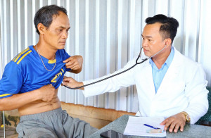 Y tế cơ sở chủ động quản lý sức khỏe người dân