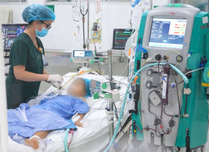 Bệnh viện Nhi đồng Đồng Nai cứu sống bé gái 8 tuổi sốc sốt xuất huyết, suy đa cơ quan
