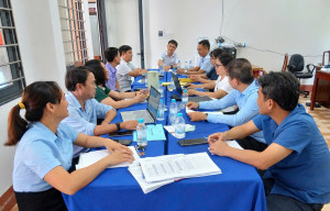 Kiểm tra hoạt động khám, chữa bệnh bảo hiểm y tế tại Trạm Y tế xã Tân Lợi