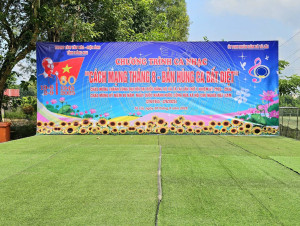 Chương trình ca nhạc đặc biệt với chủ đề: "CÁCH MẠNG THÁNG 8 - BẢN HÙNG CA BẤT DIỆT".