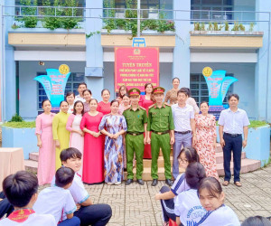 Công an xã Tà Lài: Tuyên truyền pháp luật quan trọng về an toàn giao thông, phòng chống bạo lực học đường và đẩy lùi tệ nạn ma túy, xâm hại tình dục trẻ em