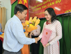 Xã Tà Lài tổ chức Hội nghị công bố quyết định về công tác cán bộ