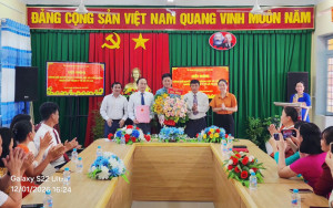 Hội nghị công bố quyết định thành lập và tiếp nhận nhân sự Trạm Y tế xã Tà Lài.