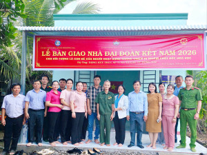 Xã Tà Lài tổ chức bàn giao nhà cho con đẻ của người hoạt...