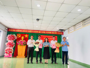 PHƯỜNG TAM HIỆP TỔ CHỨC LỄ CÔNG BỐ QUYẾT ĐỊNH VỀ CÔNG TÁC CÁN BỘ