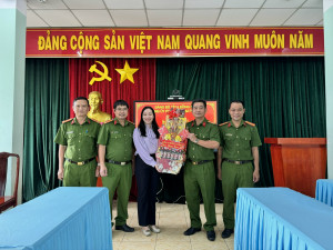 Công an phường Tam Phước: Thắt chặt tình đoàn kết trong dịp Tết Nguyên đán 2026