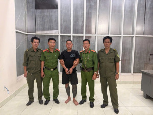 CÔNG AN TAM PHƯỚC BẮT GIỮ ĐỐI TƯỢNG TRUY NÃ NHỜ TIN BÁO CỦA QUẦN CHÚNG NHÂN DÂN