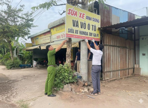 UBND xã Tân An ra quân giải tỏa hành lang an toàn giao thông, bảo đảm trật tự công cộng