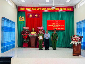RA MẮT MÔ HÌNH "KHU NHÀ TRỌ AN TOÀN VỀ ANTT - KHÔNG MA TÚY" TẠI TÂN AN