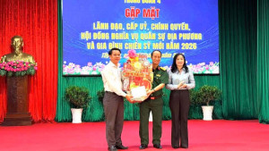 XÃ TÂN AN THĂM, GẶP MẶT CHIẾN SĨ MỚI NHẬP NGŨ NĂM 2026