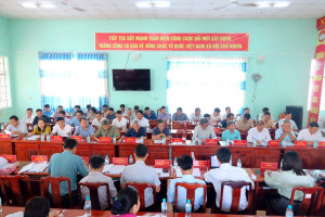 ĐẢNG ỦY TÂN HƯNG TỔ CHỨC HỘI NGHỊ GÓP Ý VĂN KIỆN ĐẠI HỘI ĐẢNG CÁC CẤP