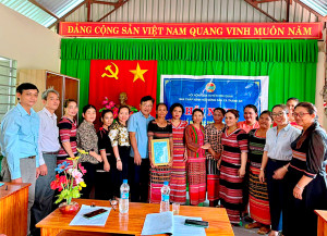 ĐẨY MẠNH PHÁT TRIỂN KINH TẾ TẬP THỂ VÀ SẢN PHẨM OCOP