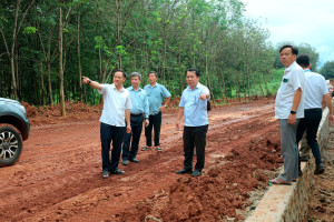 KIỂM TRA CÔNG TÁC GIẢI TỎA PHỤC VỤ THI CÔNG TUYẾN ĐƯỜNG ĐT.758 – ẤP SÓC RUỘNG