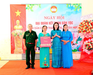 TƯNG BỪNG NGÀY HỘI ĐẠI ĐOÀN KẾT TOÀN DÂN TỘC ẤP THANH SƠN