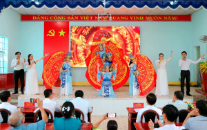 TÂN HƯNG: HỌP MẶT KỶ NIỆM 95 NĂM NGÀY TRUYỀN THỐNG MẶT TRẬN TỔ QUỐC VIỆT NAM