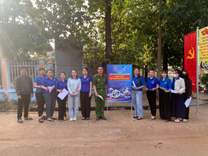 ĐOÀN THANH NIÊN XÃ TÂN HƯNG RA MẮT MÔ HÌNH ĐIỂM HỖ TRỢ CHUYỂN ĐỔI SỐ CỘNG ĐỒNG – MỞ MÀN CHIẾN DỊCH 90 NGÀY ĐÊM HỖ TRỢ CHUYỂN ĐỔI SỐ CHO NGƯỜI DÂN