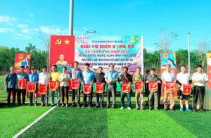 KHAI MẠC GIẢI VÔ ĐỊCH BÓNG ĐÁ XÃ TÂN HƯNG NĂM 2026