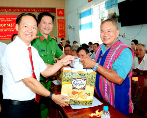 XÃ TÂN HƯNG TỔ CHỨC HỌP MẶT CHỨC SẮC TÔN GIÁO, GIÀ LÀNG VÀ NGƯỜI CÓ UY TÍN TIÊU BIỂU NĂM 2026