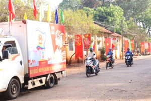 TỔ TUYÊN TRUYỀN ỦY BAN BẦU CỬ XÃ TÂN HƯNG RA QUÂN TUYÊN TRUYỀN LƯU ĐỘNG VỀ BẦU CỬ NHIỆM KỲ 2026–2031