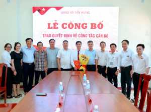 XÃ TÂN HƯNG BỔ NHIỆM GIÁM ĐỐC TRUNG TÂM PHỤC VỤ HÀNH CHÍNH CÔNG