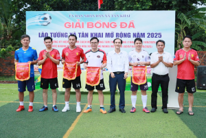 KHAI MẠC GIẢI BÓNG ĐÁ LÃO TƯỚNG XÃ TÂN KHAI MỞ RỘNG 2025