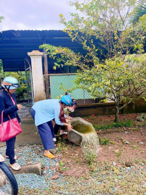Trạm Y tế xã Tân Khai ra quân chiến dịch diệt lăng quăng, bọ gậy phòng chống sốt xuất huyết