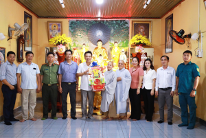 XÃ TÂN KHAI THĂM, CHÚC MỪNG CÁC CƠ SỞ PHẬT GIÁO NHÂN DỊP LỄ VU LAN
