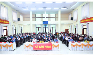 TÂN KHAI TỔ CHỨC HỘI NGHỊ THÔNG TIN THỜI SỰ QUÝ IV/2025, TẬP HUẤN , BỒI DƯỠNG NGHIỆP VỤ CÔNG TÁC BẢO VỆ NỀN TẢNG TƯ TƯỞNG CỦA ĐẢNG; ĐẤU TRANH, PHẢN BÁC CÁC QUAN ĐIỂM SAI TRÁI, THÙ ĐỊCH TRÊN KHÔNG GIAN MẠNG