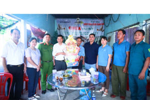 XÃ TÂN KHAI THĂM, TẶNG QUÀ, CHÚC MỪNG HỘI THÁNH TIN LÀNH MIỀN NAM VIỆT NAM NHÂN DỊP LỄ GIÁNG SINH NĂM 2025