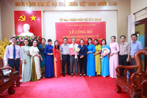 TÂN KHAI CÔNG BỐ QUYẾT ĐỊNH THÀNH LẬP TRẠM Y TẾ XÃ