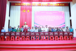 MANG XUÂN ĐẦM ẤM – TẾT SẺ CHIA ĐẾN VỚI BÀ CON KHÓ KHĂN XÃ TÂN KHAI