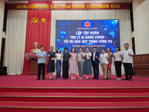 CÁN BỘ CÔNG CHỨC, VIÊN CHỨC, NGƯỜI LAO ĐỘNG PHƯỜNG TÂN KHAI TẬP HUẤN CHUYÊN ĐỀ “TRỢ LÝ AI HÀNH CHÍNH – TỐI ƯU HÓA QUY TRÌNH CÔNG VỤ”