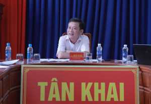 TÂN KHAI HỌP XEM XÉT, CHO Ý KIẾN ĐỐI VỚI ĐỀ ÁN SẮP XẾP, ĐỔI TÊN CÁC KHU PHỐ