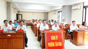 PHƯỜNG TÂN KHAI DỰ HỘI NGHỊ TOÀN QUỐC SƠ KẾT 1 NĂM VẬN HÀNH MÔ HÌNH TỔ CHỨC TỔNG THỂ CỦA HỆ THỐNG CHÍNH TRỊ, MÔ HÌNH CHÍNH QUYỀN 3 CẤP