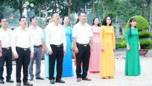 KHÍ THẾ MỚI TỪ LỄ CHÀO CỜ ĐẦU TIÊN SAU SẮP XẾP, ĐIỀU CHỈNH, ĐỔI TÊN CÁC KHU PHỐ TẠI PHƯỜNG TÂN KHAI