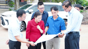 BÍ THƯ ĐẢNG ỦY PHƯỜNG QUÁCH THỊ ÁNH KIỂM TRA THỰC TẾ CÁC...