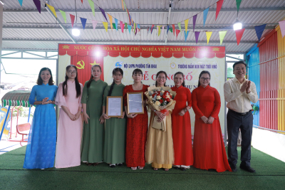 TÂN KHAI THÀNH LẬP CHI HỘI PHỤ NỮ KHU VỰC NGOÀI NHÀ NƯỚC