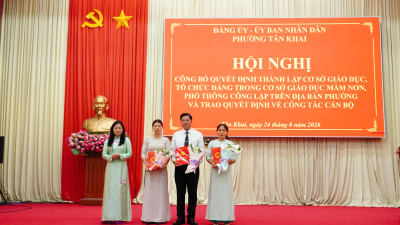TÂN KHAI CÔNG BỐ QUYẾT ĐỊNH SẮP XẾP CÁC CƠ SỞ GIÁO DỤC VÀ TỔ CHỨC ĐẢNG TRONG TRƯỜNG HỌC