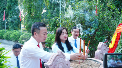 Tân Khai: Lễ Viếng Nghĩa Trang Liệt Sĩ, dâng hương tại Tượng đài chiến thắng Chốt chặn Tàu Ô, nhà bia tưởng niệm Nhân Dịp Kỷ Niệm 81 Năm Quốc Khánh 2/9