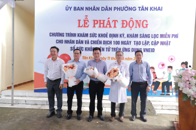 PHƯỜNG TÂN KHAI PHÁT ĐỘNG KHÁM SỨC KHỎE ĐỊNH KỲ, KHÁM SÀNG LỌC MIỄN PHÍ VÀ CHIẾN DỊCH 100 NGÀY TẠO LẬP, CẬP NHẬT SỔ SỨC KHỎE ĐIỆN TỬ TRÊN ỨNG DỤNG VNEID