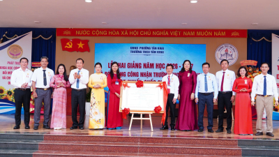 TÂN KHAI: 8587 HỌC SINH HÁO HỨC DỰ KHAI GIẢNG NĂM HỌC MỚI