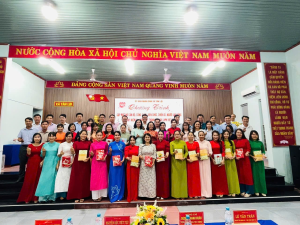 XÃ TÂN LỢI TỔ CHỨC GẶP MẶT NỮ CÁN BỘ, CÔNG CHỨC, VIÊN CHỨC, CHIẾN SĨ, NGƯỜI LAO ĐỘNG NHÂN KỶ NIỆM 95 NĂM NGÀY THÀNH LẬP HỘI LIÊN HIỆP PHỤ NỮ VIỆT NAM (20/10/1930 – 20/10/2025)