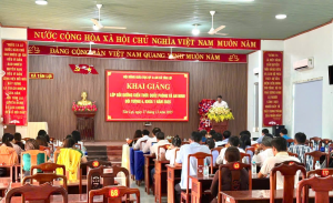 XÃ TÂN LỢI KHAI GIẢNG LỚP BỒI DƯỠNG KIẾN THỨC QUỐC PHÒNG VÀ AN NINH ĐỐI TƯỢNG 4, KHÓA 1 NĂM 2025