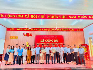 Xã Tân Lợi: Trang trọng tổ chức Lễ công bố và trao các quyết định của Ban Thường vụ Đảng ủy xã