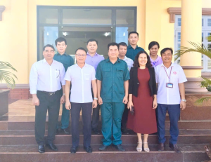 Lãnh đạo xã Tân Lợi thăm, tặng quà cán bộ, chiến sĩ Ban Chỉ huy Quân sự xã nhân kỷ niệm 81 năm Ngày thành lập Quân đội nhân dân Việt Nam