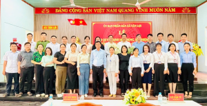 XÃ TÂN LỢI TỔ CHỨC LỄ TRAO QUYẾT ĐỊNH ĐIỀU ĐỘNG, BỔ NHIỆM CÁN BỘ LÃNH ĐẠO